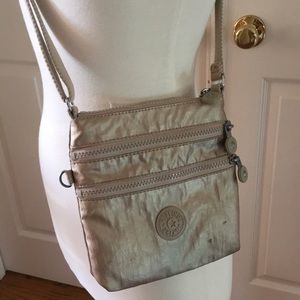 Crossbody/shoulder bag